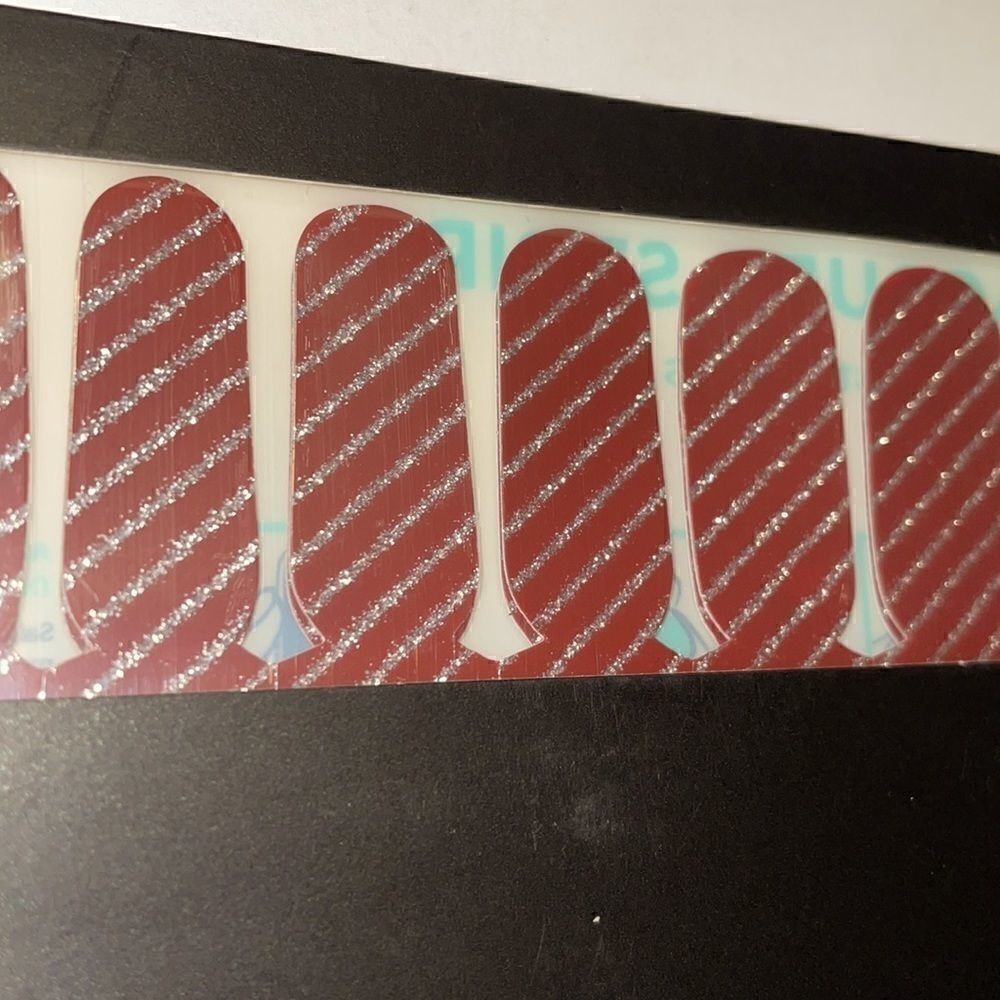 Jamberry “Kings Road” nail lacquer strips